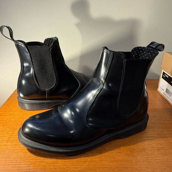Doc Marten Flora Boots Size 9 - Picture 8 of 8